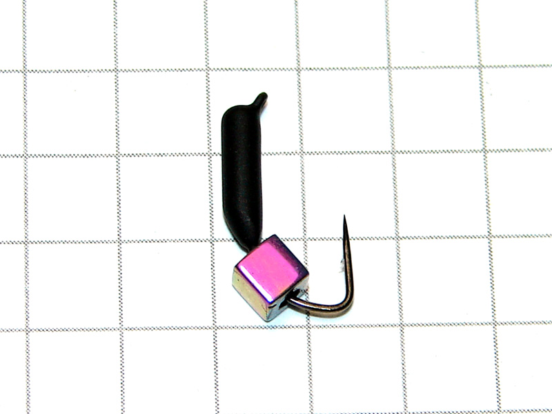 картинка D2,4 (0,50 гр) Мормышка УЛОВКА «гвоздекубик» 4 мм (фиолетовый металлик) от магазина "Без насадки"